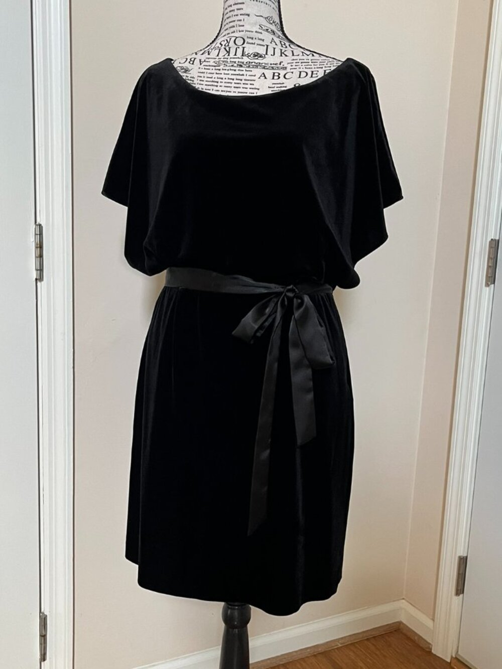 White House Black Market Black Velvet Cocktail Dress, Size 6